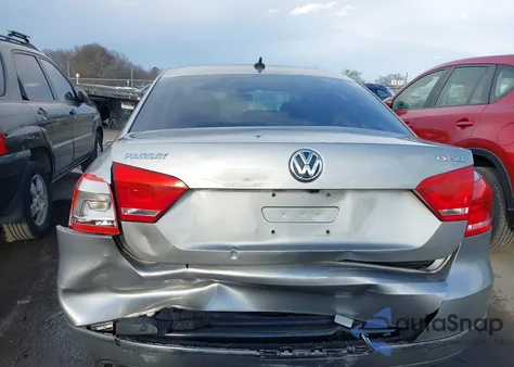 2014 Volkswagen Passat 1.8T Sel Premium z USA, uszkodzony, nr VIN 1VWCS7A30EC016033